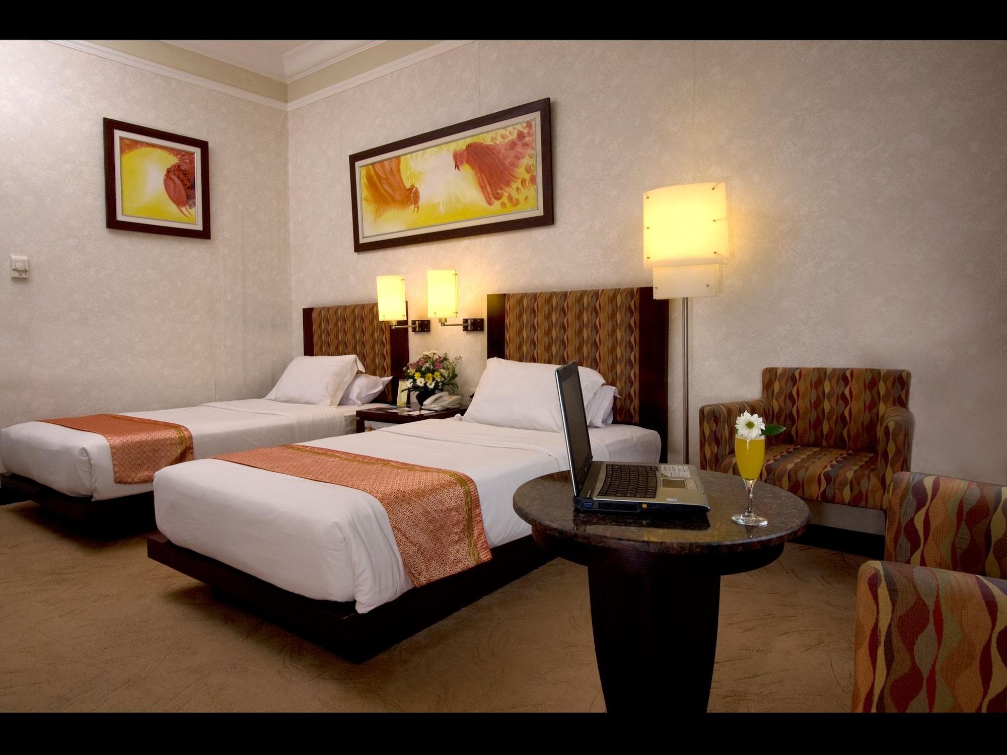 Grand Wahid Hotel Salatiga Exterior foto
