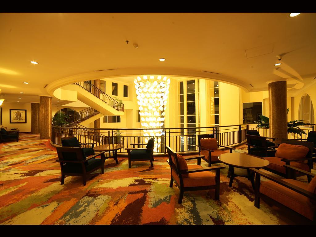 Grand Wahid Hotel Salatiga Exterior foto